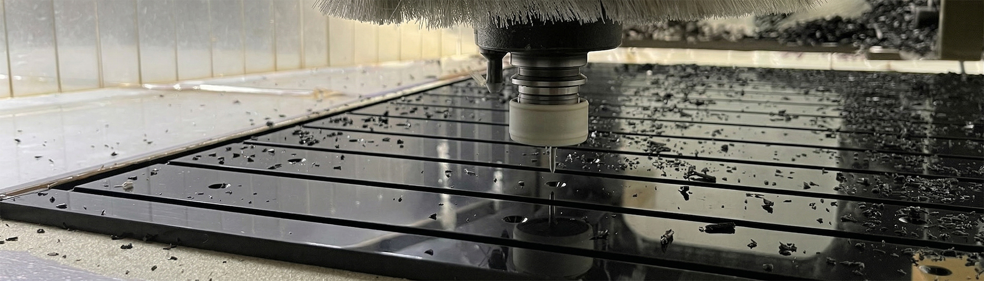 Nylon Colato PA6 vs POM-C (Delrin): quale materiale per le lavorazioni meccaniche